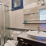 Villa Aella Villa *