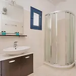 Villa Aella 아노 메라